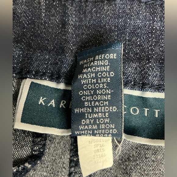 Karen Scott Navy Button-Accent Capris - Picture 4 of 8